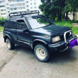 SUV   Suzuki Escudo 1993 , 285000 , 