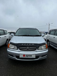 Минивэн или однообъемник Toyota Ipsum 1999 года, 538000 рублей, Красноярск