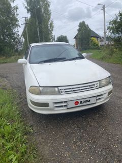 Седан Toyota Carina 1996 года, 130000 рублей, Томск