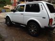 SUV    4x4 2121  2011 , 320000 , 