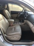 SUV   Toyota Highlander 2011 , 1300000 , 