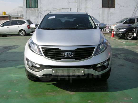 SUV   Kia Sportage 2010 , 900000 , -