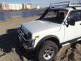 SUV    4x4 2121  1996 , 235000 , 