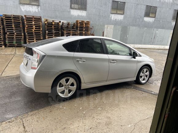  Toyota Prius 2010 , 665000 , 