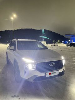 SUV или внедорожник Hyundai Santa Fe 2022 года, 3850000 рублей, Ханты-Мансийск