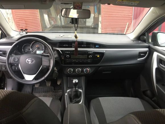  Toyota Corolla 2013 , 880000 , 