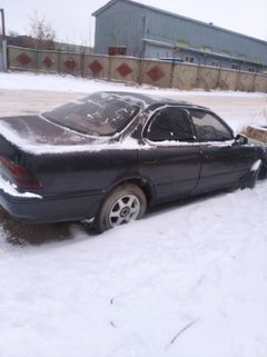 Седан Toyota Vista 1992 года, 40000 рублей, Омск