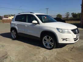 SUV   Volkswagen Tiguan 2011 , 860000 , 