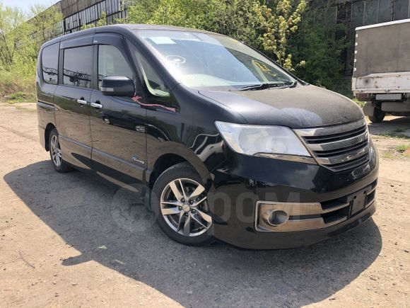    Nissan Serena 2013 , 835000 , 