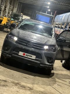 Пикап Toyota Hilux 2018 года, 3300000 рублей, Новый Уренгой