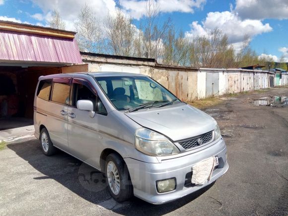    Nissan Serena 1999 , 180000 , 