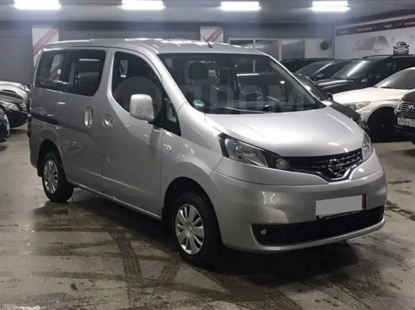    Nissan NV200 2014 , 960000 , 