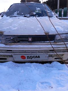 Седан Toyota Corolla 1989 года, 75000 рублей, Таштагол