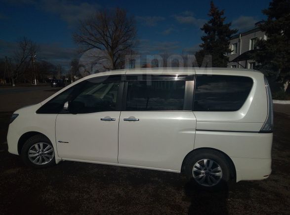    Nissan Serena 2013 , 930000 , 