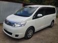    Nissan Serena 2009 , 600000 , 