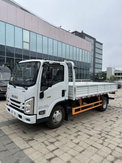 Бортовой грузовик Isuzu Elf 2023 года, 4150000 рублей, Москва