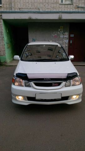    Toyota Gaia 2001 , 330000 , 