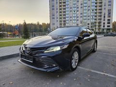 Седан Toyota Camry 2020 года, 3200000 рублей, Барнаул