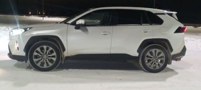 SUV или внедорожник Toyota RAV4 2021 года, 4000000 рублей, Нижневартовск