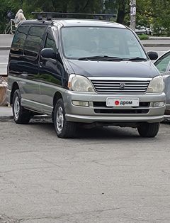 Минивэн или однообъемник Toyota Touring Hiace 2002 года, 1000000 рублей, Петропавловск-Камчатский