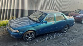 Седан Toyota Carina 1990 года, 180000 рублей, Нижневартовск