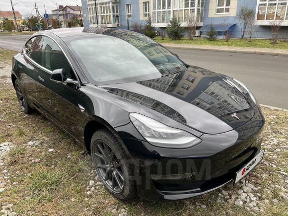  Tesla Model 3 2018 , 2800000 , 