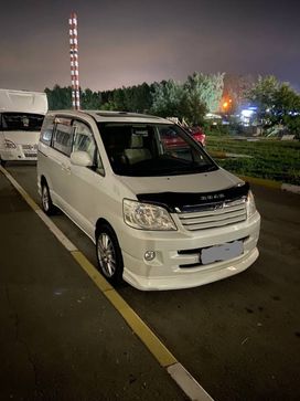    Toyota Noah 2004 , 1280000 , 