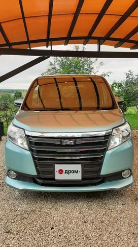    Toyota Noah 2015 , 1530000 , 