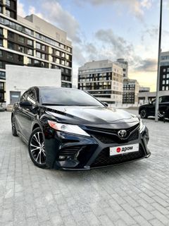 Седан Toyota Camry 2020 года, 2500000 рублей, Екатеринбург
