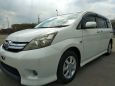    Toyota Isis 2013 , 940000 , 