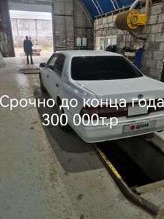 Седан Toyota Crown 1989 года, 350000 рублей, Нягань