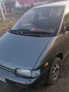 Минивэн или однообъемник Nissan Prairie 1988 года, 139000 рублей, Барнаул