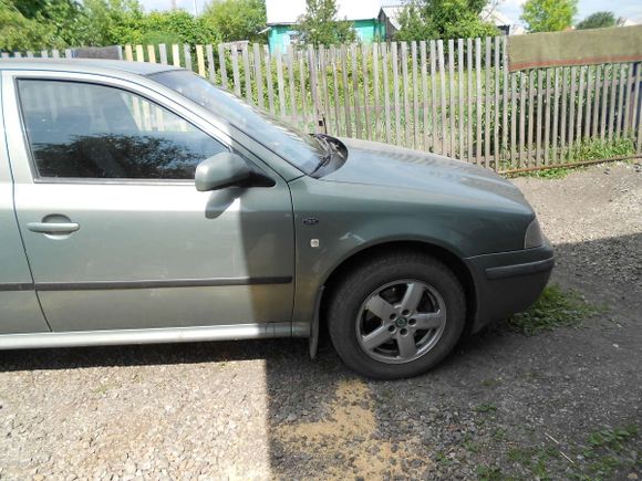 Skoda Octavia 2002 , 270000 , -