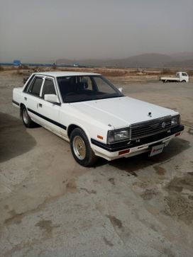 Седан Nissan Laurel 1986 года, 550000 рублей, Находка