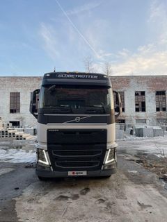 Седельный тягач Volvo FH-TRUCK 6x4 2017 года, 10900000 рублей, Хабаровск