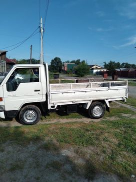   Toyota ToyoAce 2000 , 750000 , 
