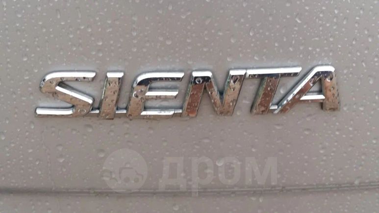    Toyota Sienta 2012 , 515000 , 