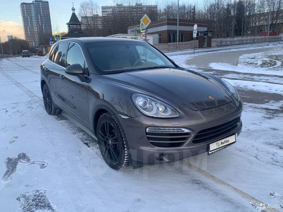 SUV   Porsche Cayenne 2010 , 1990000 , 