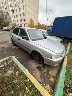 Седан Hyundai Accent 2002 года, 210000 рублей, Москва