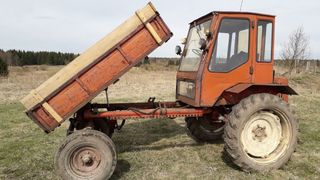 Трактор ХЗТСШ Т-16 1985 года, 270000 рублей, Ижморский