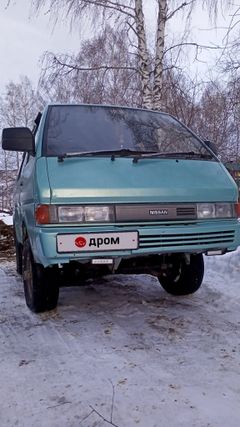 Минивэн или однообъемник Nissan Largo 1989 года, 325000 рублей, Чарышское