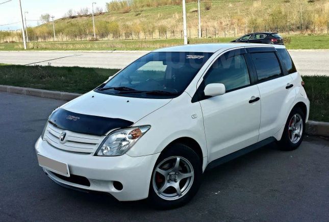 Toyota ist 2003 , 350000 , -