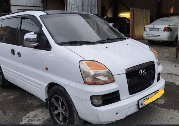    Hyundai Starex 2004 , 390000 , 