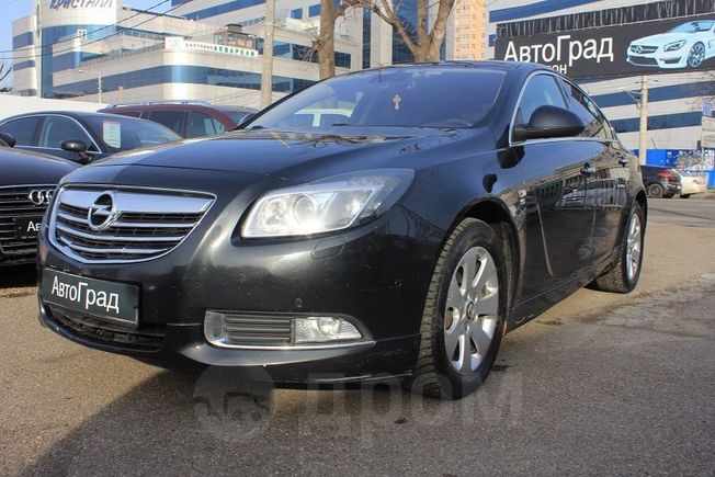  Opel Insignia 2011 , 700000 , 