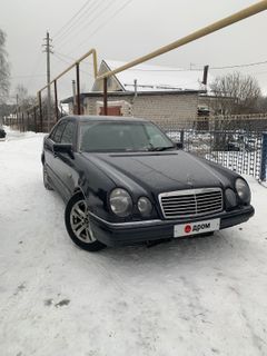 Седан Mercedes-Benz E-Class 1999 года, 345000 рублей, Заволжье
