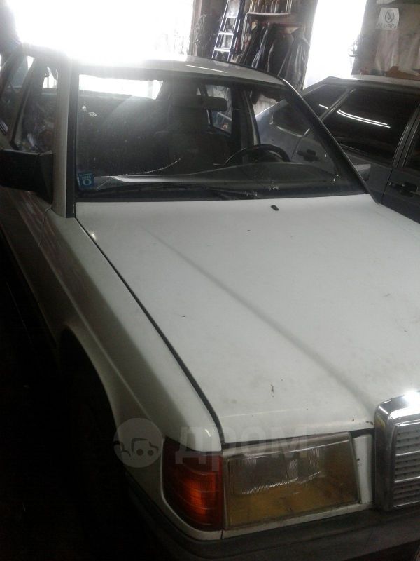  Mercedes-Benz 190 1983 , 95000 , 