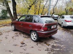 Хэтчбек Opel Astra 1997 года, 128000 рублей, Москва