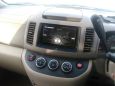    Nissan Serena 2002 , 330000 , 