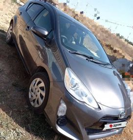  Toyota Aqua 2015 , 900000 , 