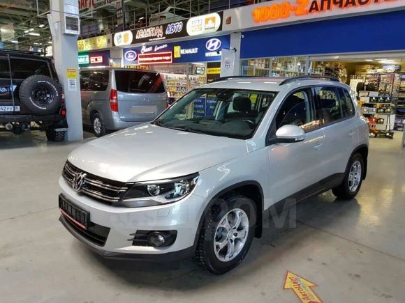 SUV   Volkswagen Tiguan 2012 , 839000 , 